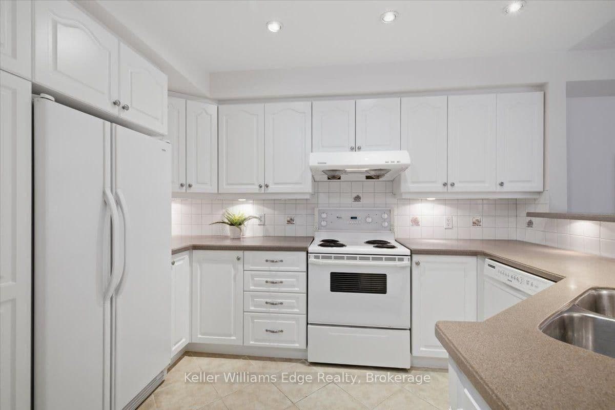 2025 CLEAVER Avenue, Unit 20 thumbnail 20
