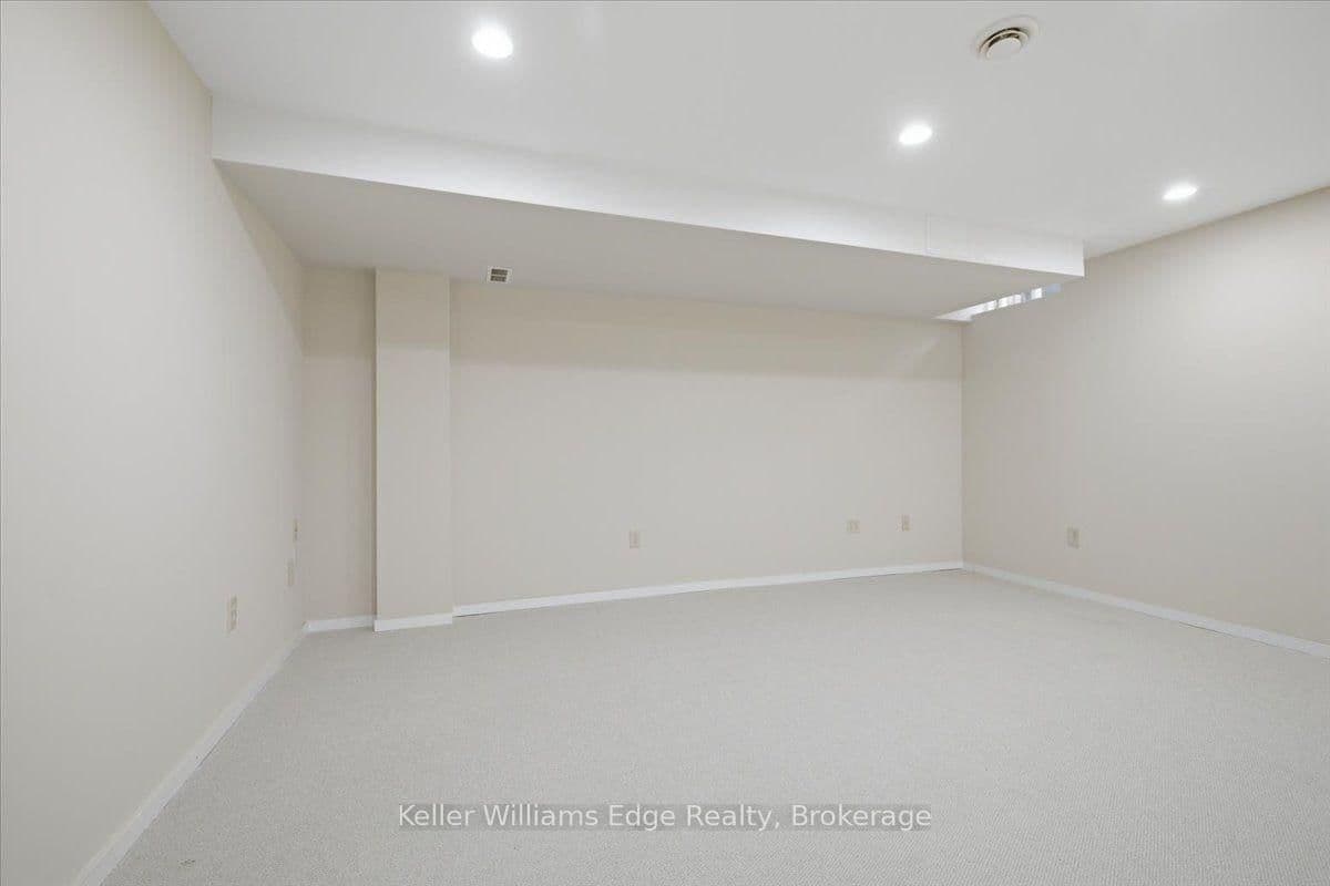2025 CLEAVER Avenue, Unit 20 thumbnail 37