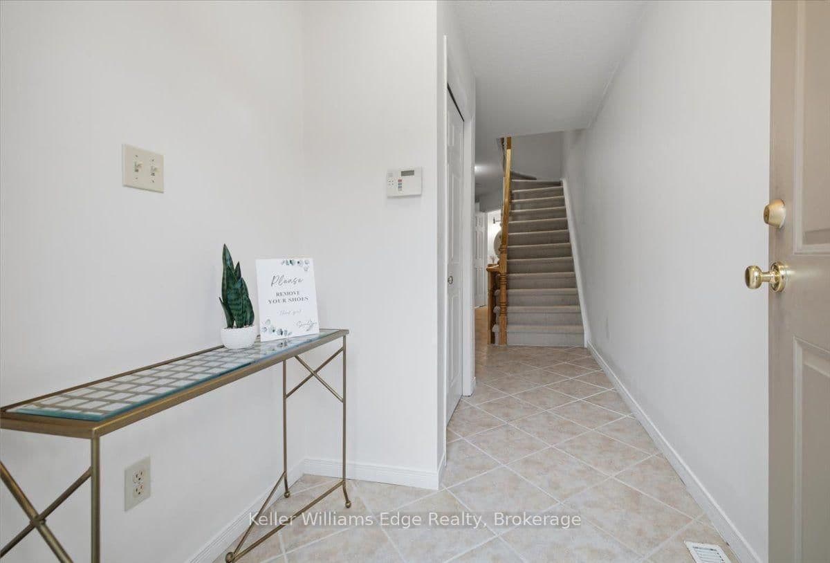 2025 CLEAVER Avenue, Unit 20 thumbnail 5