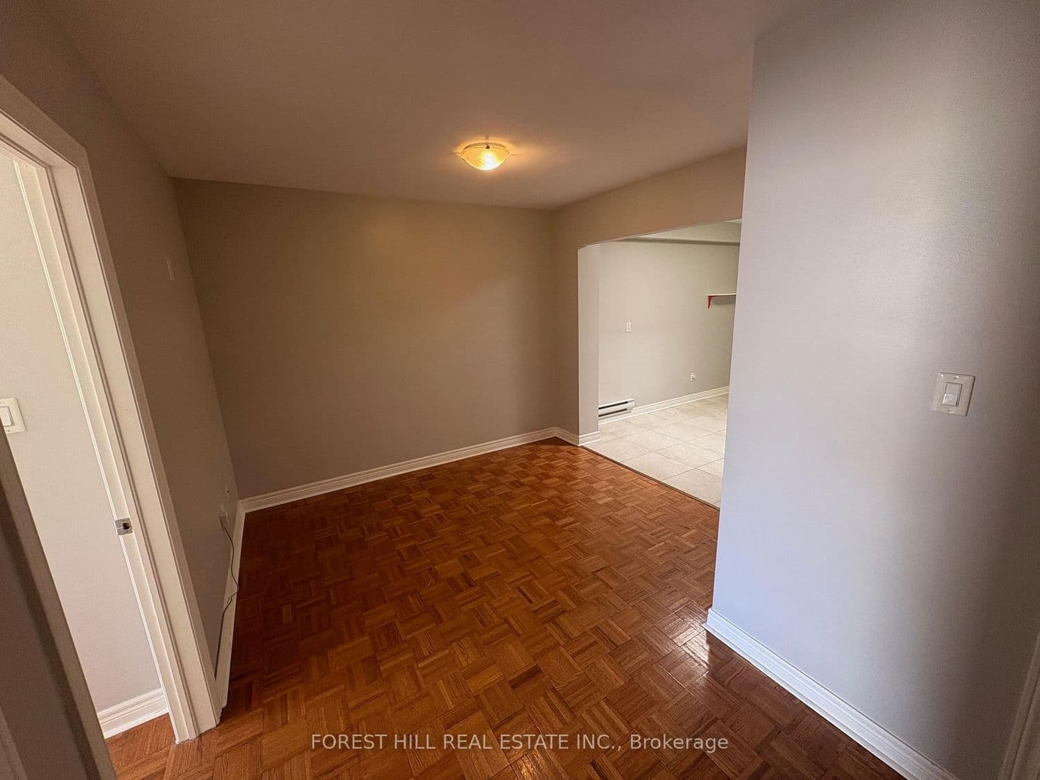 341 Lakeshore Road E, Unit 2 thumbnail 3