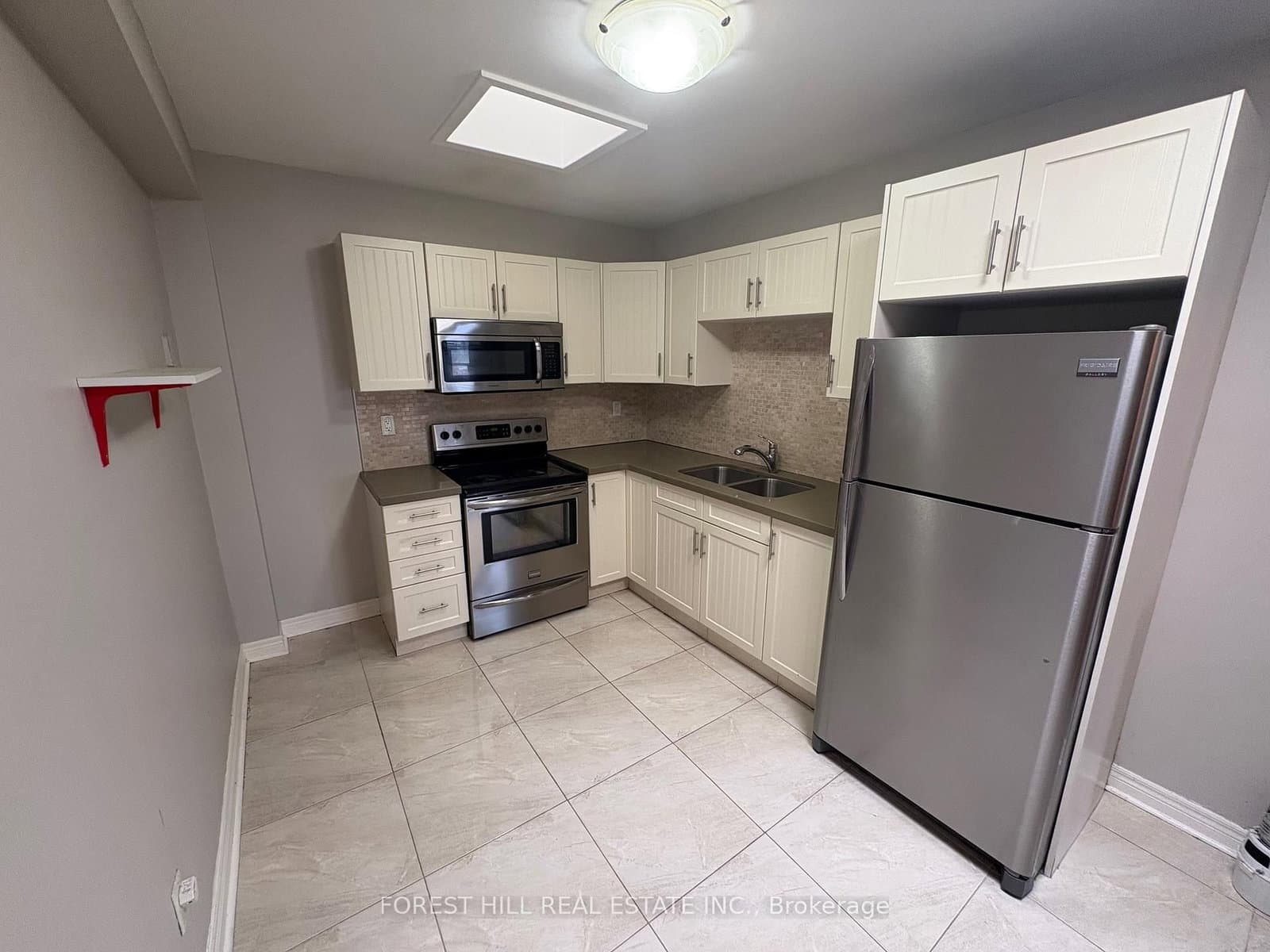 341 Lakeshore Road E, Unit 2 thumbnail 5