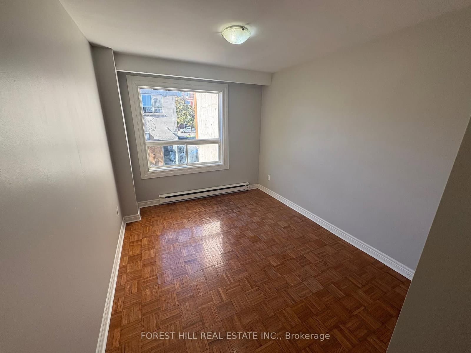 341 Lakeshore Road E, Unit 2 thumbnail 8