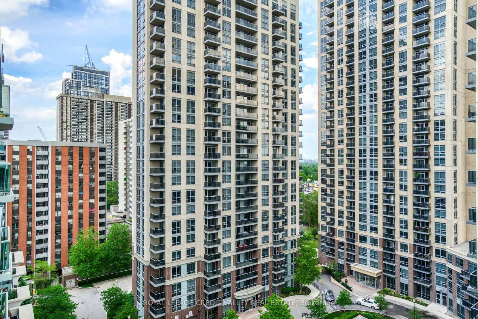 9 Michael Power Place, Unit 902 thumbnail 28
