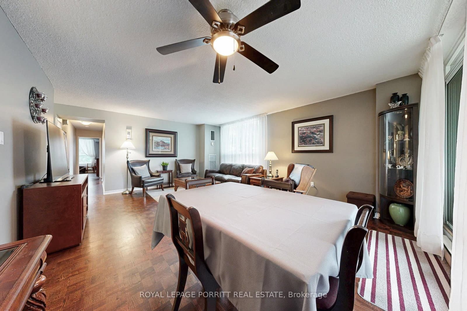 1535 Lakeshore Road E, Unit 201 thumbnail 10