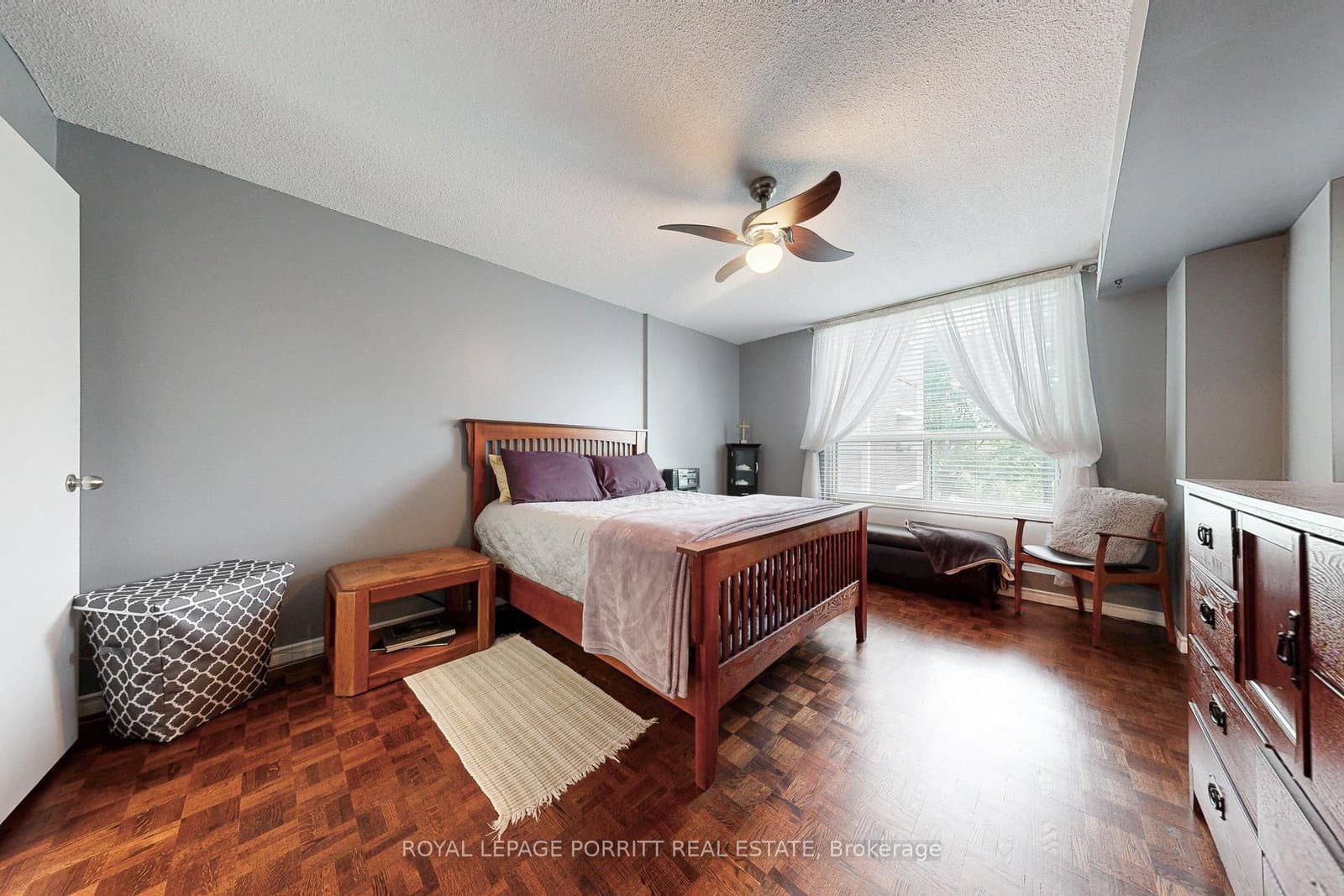 1535 Lakeshore Road E, Unit 201 thumbnail 24