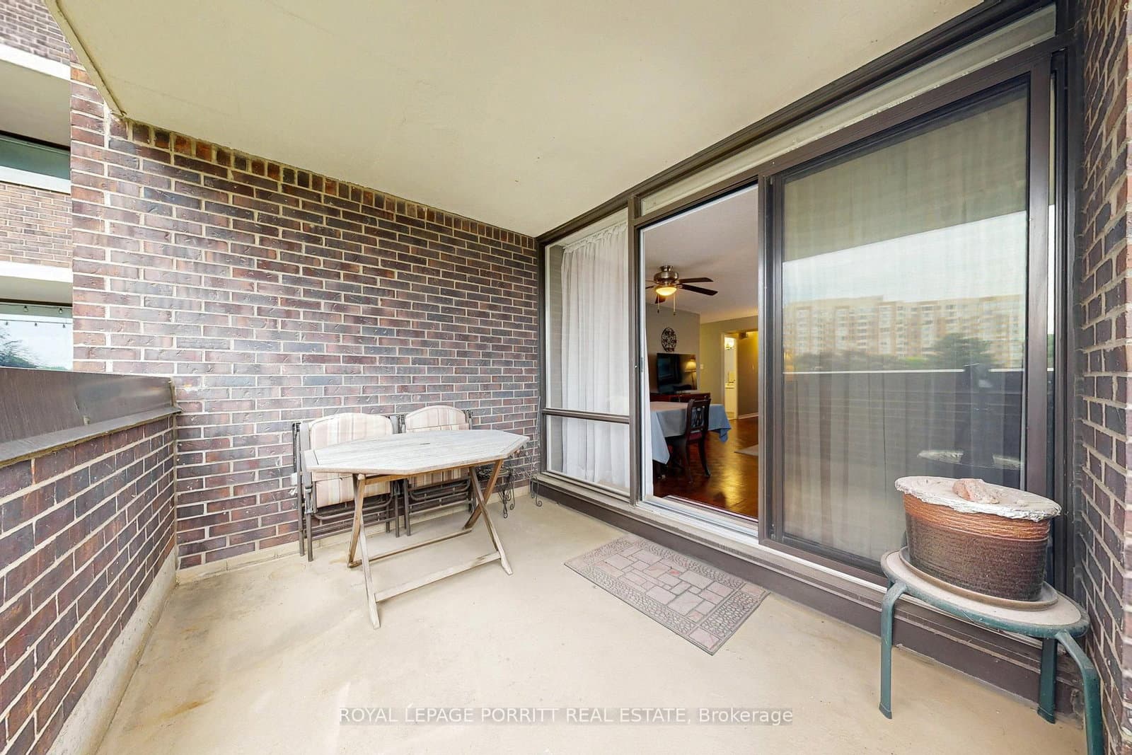 1535 Lakeshore Road E, Unit 201 thumbnail 29