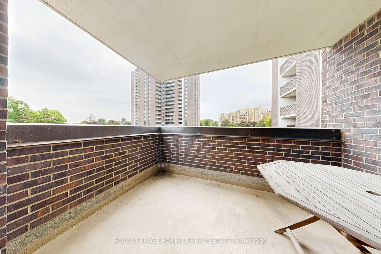 1535 Lakeshore Road E, Unit 201 thumbnail 30