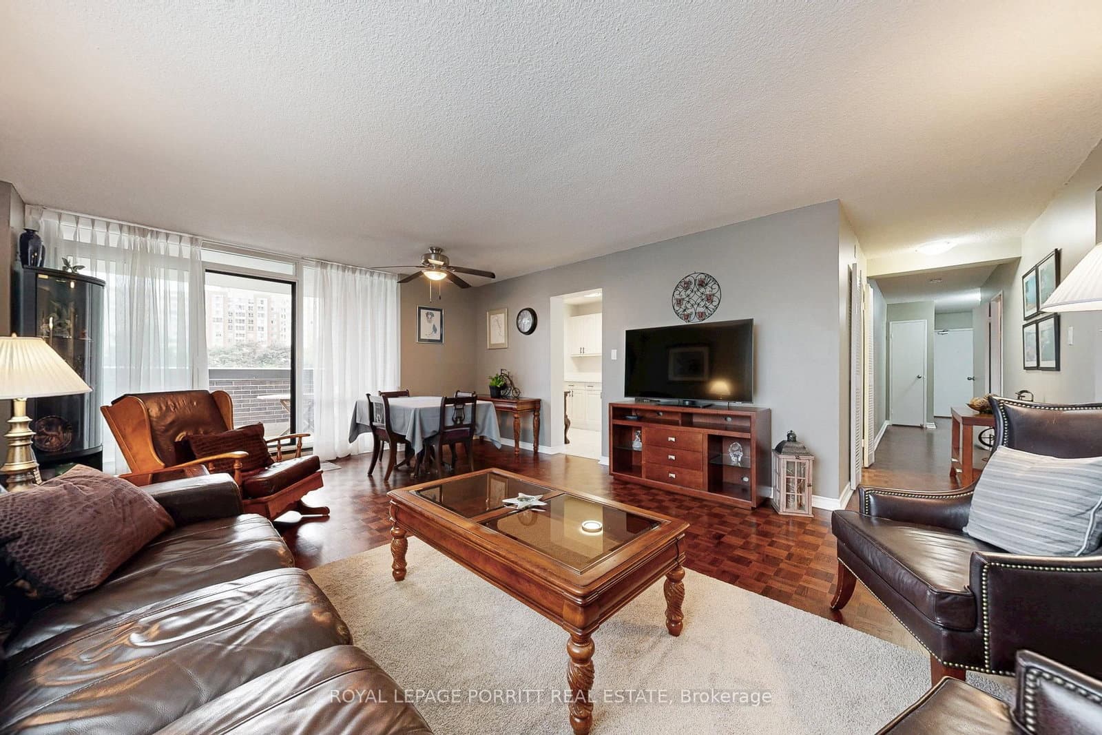 1535 Lakeshore Road E, Unit 201 thumbnail 6
