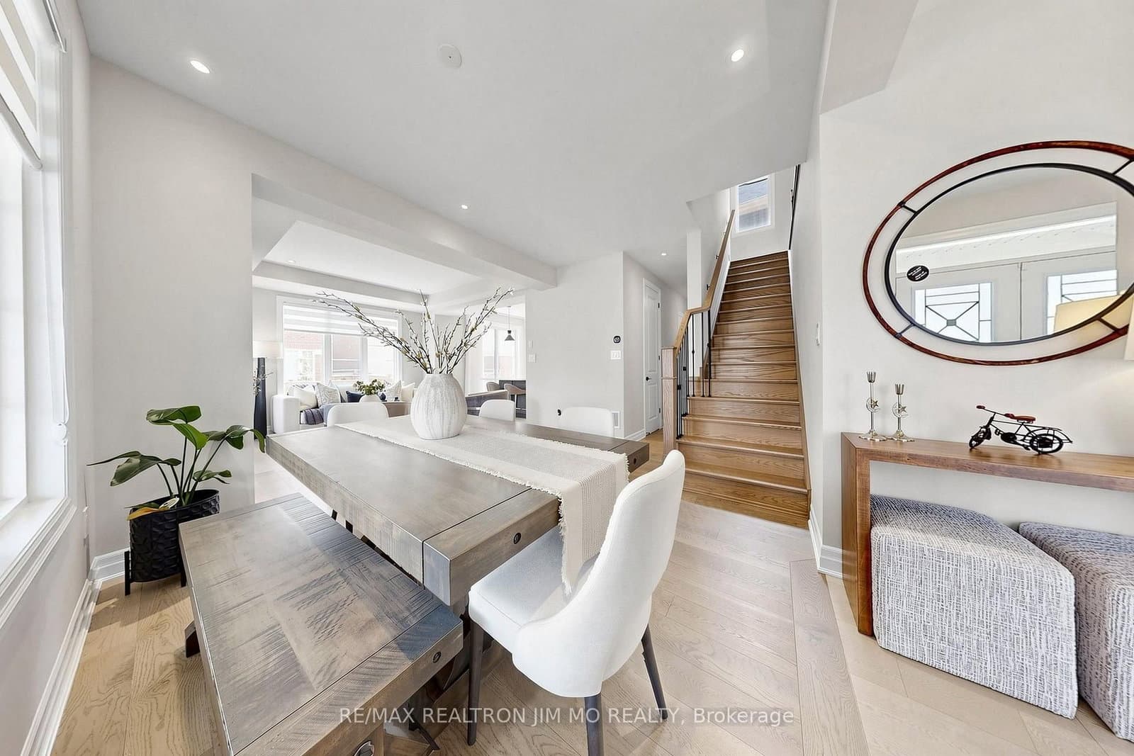 476 Kennedy Circle W thumbnail 14