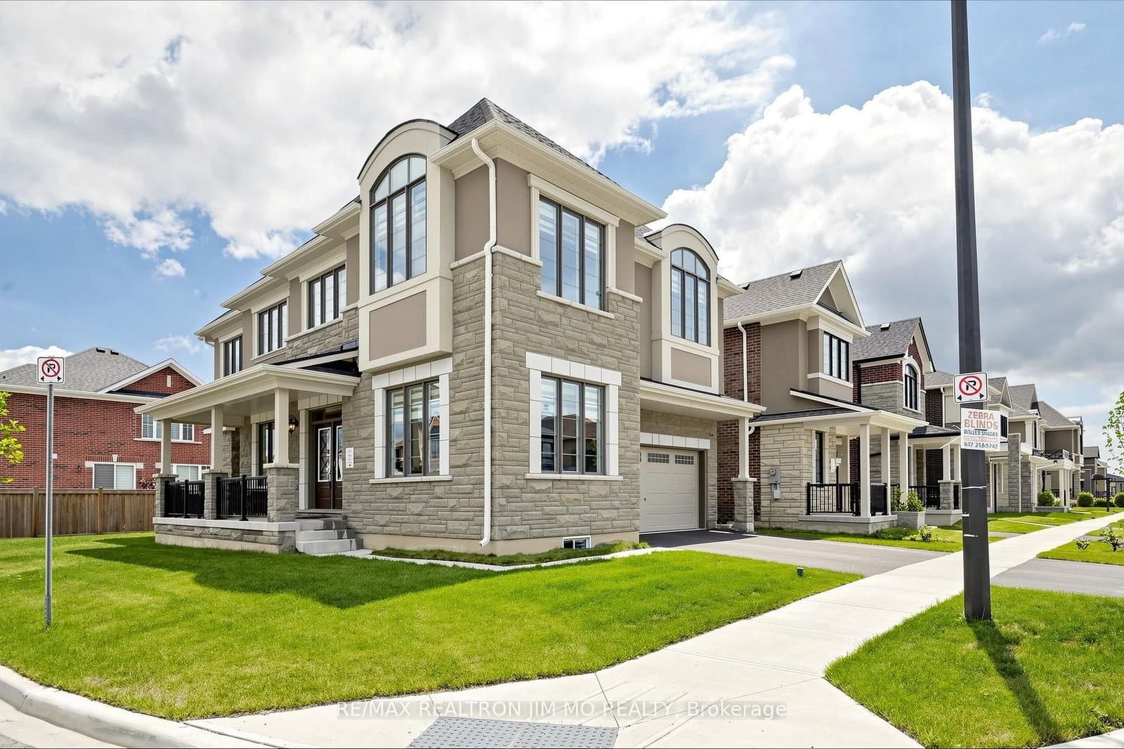 476 Kennedy Circle W thumbnail 2