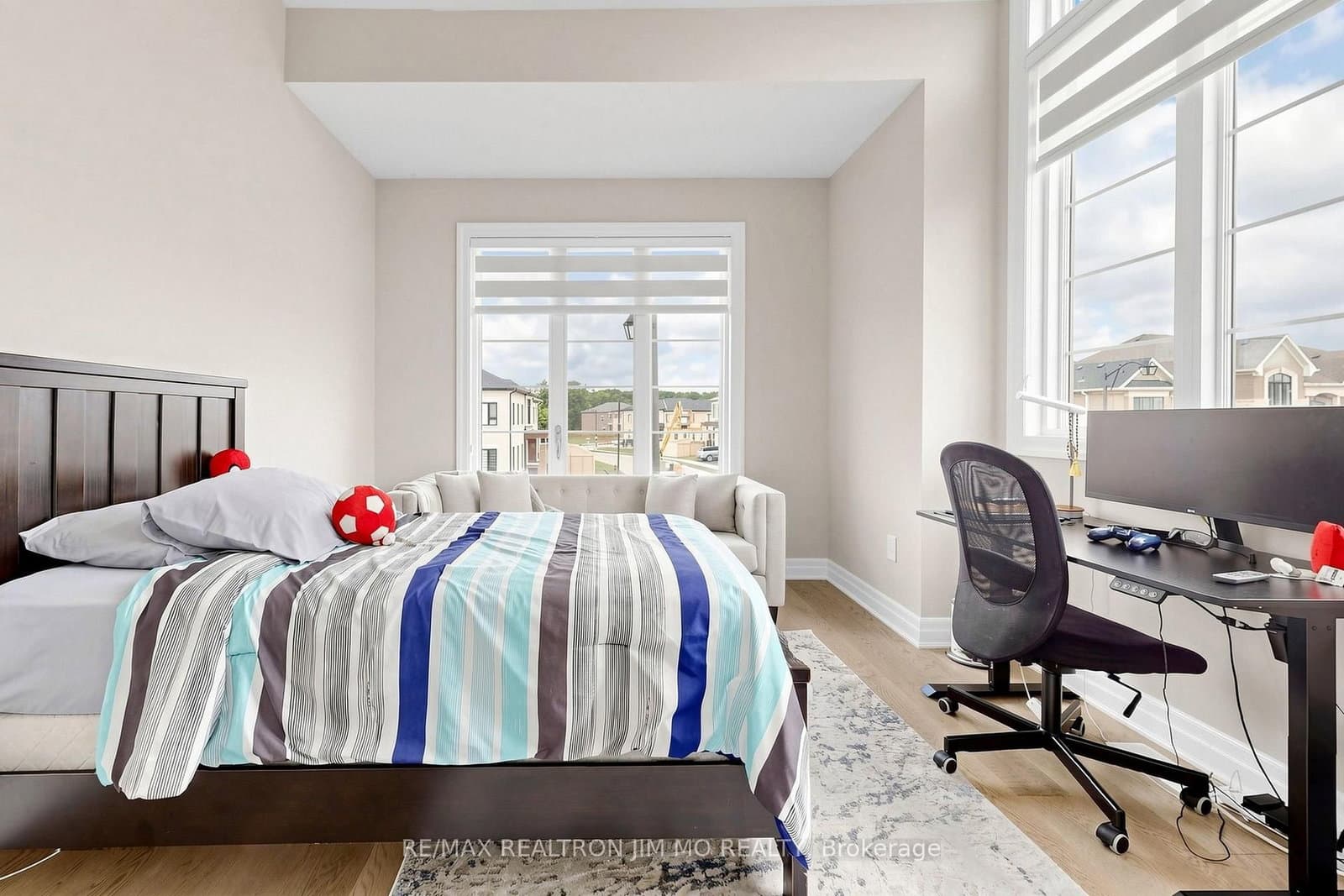 476 Kennedy Circle W thumbnail 23
