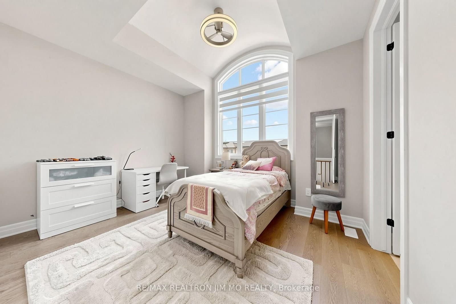 476 Kennedy Circle W thumbnail 28