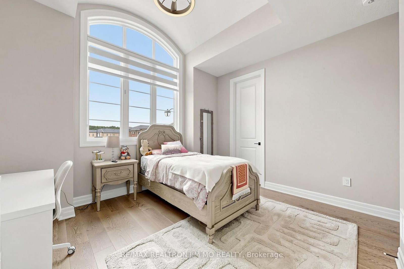 476 Kennedy Circle W thumbnail 29