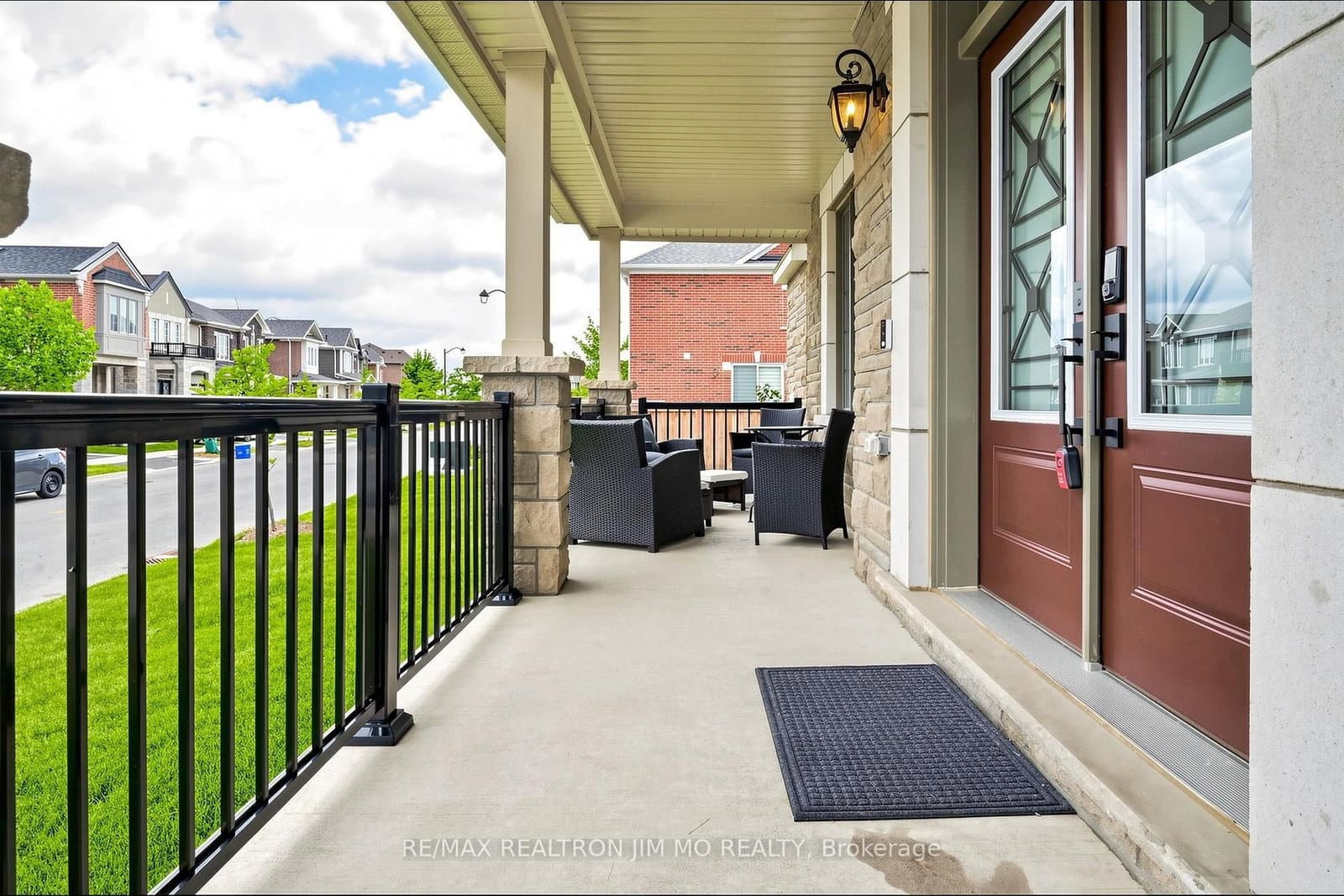 476 Kennedy Circle W thumbnail 3