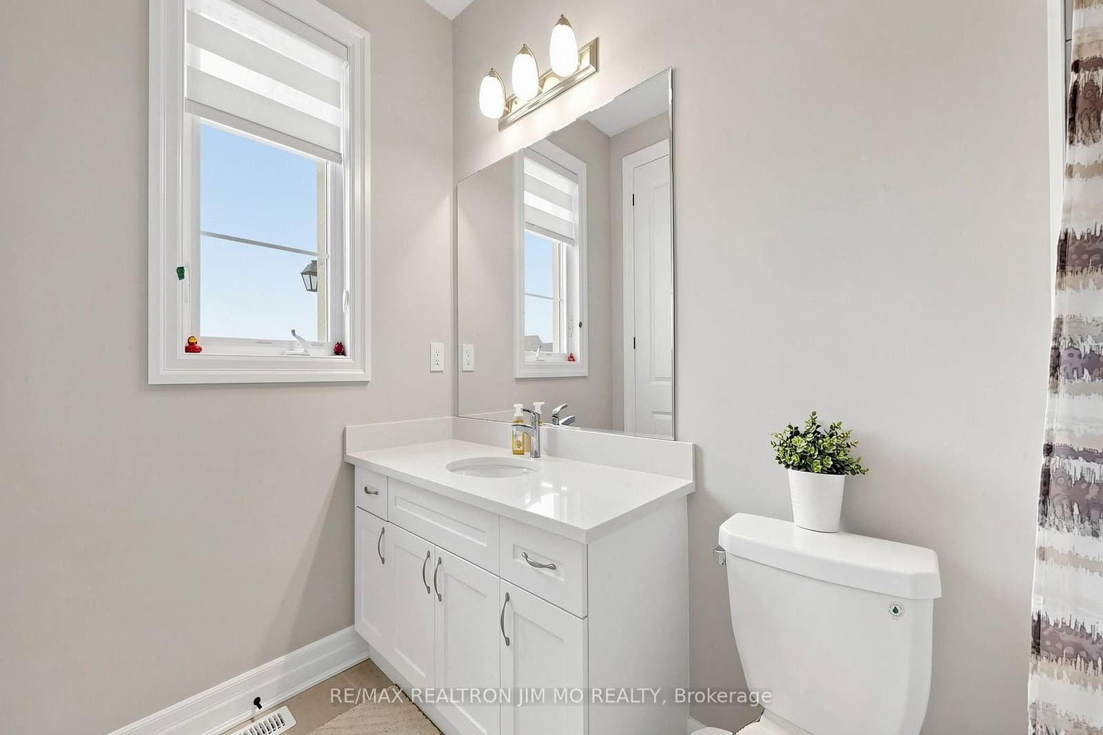 476 Kennedy Circle W thumbnail 31