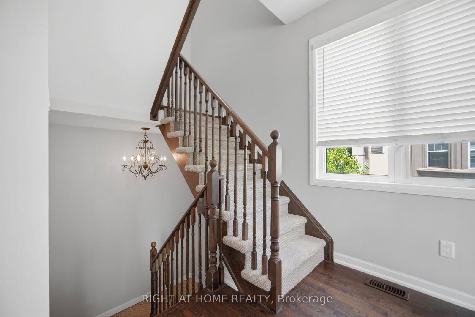 165 Hampshire Way, Unit 153 thumbnail 19