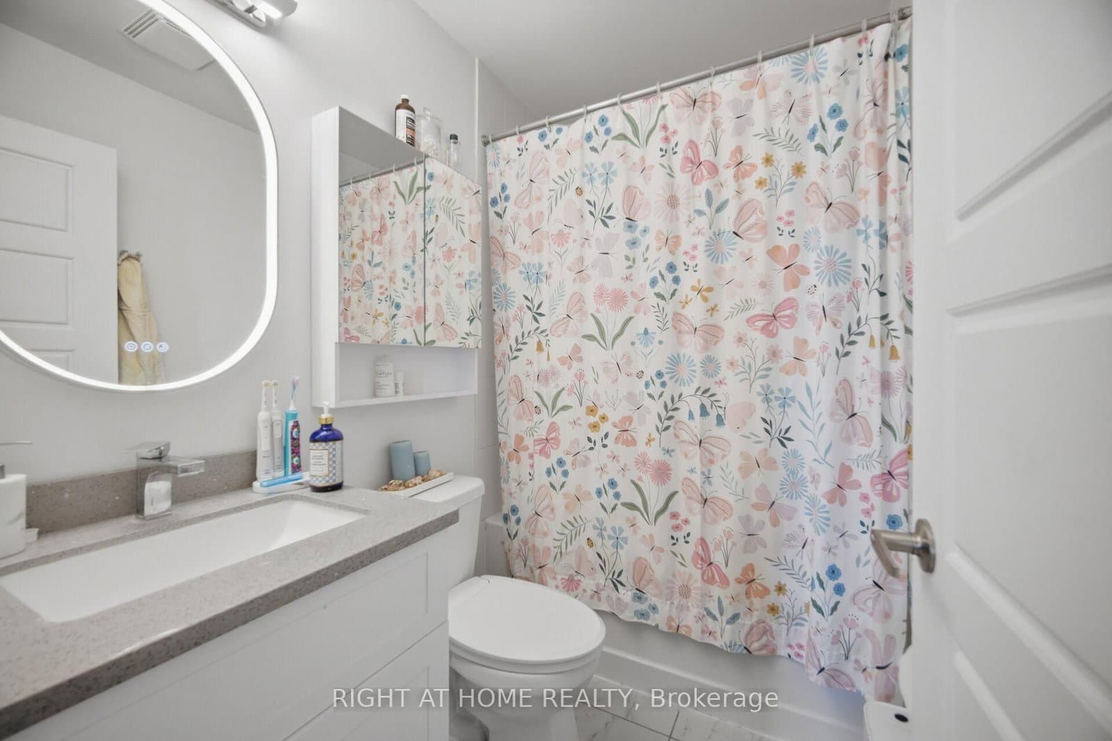 165 Hampshire Way, Unit 153 thumbnail 25