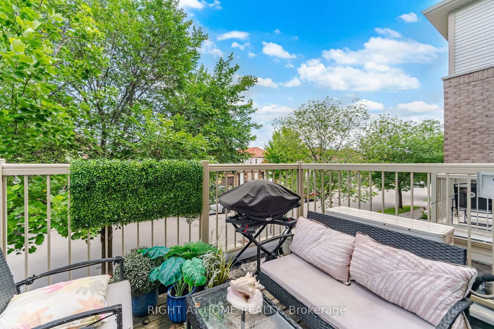 165 Hampshire Way, Unit 153 thumbnail 26