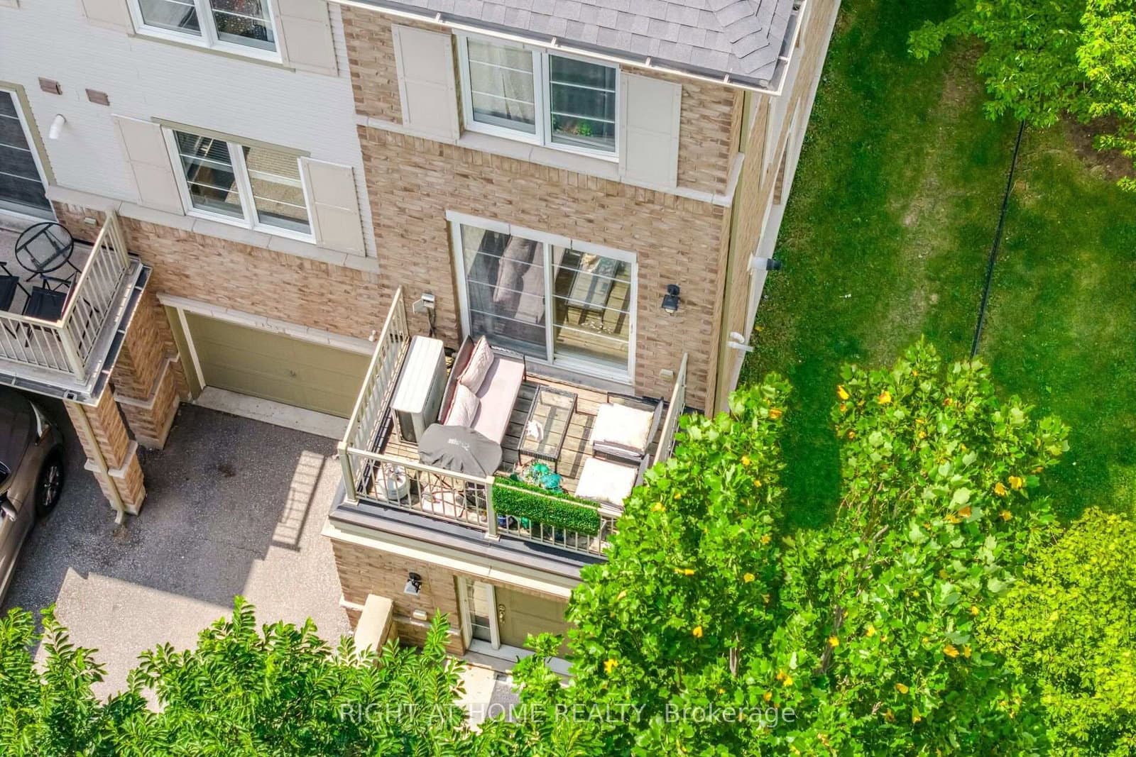 165 Hampshire Way, Unit 153 thumbnail 31