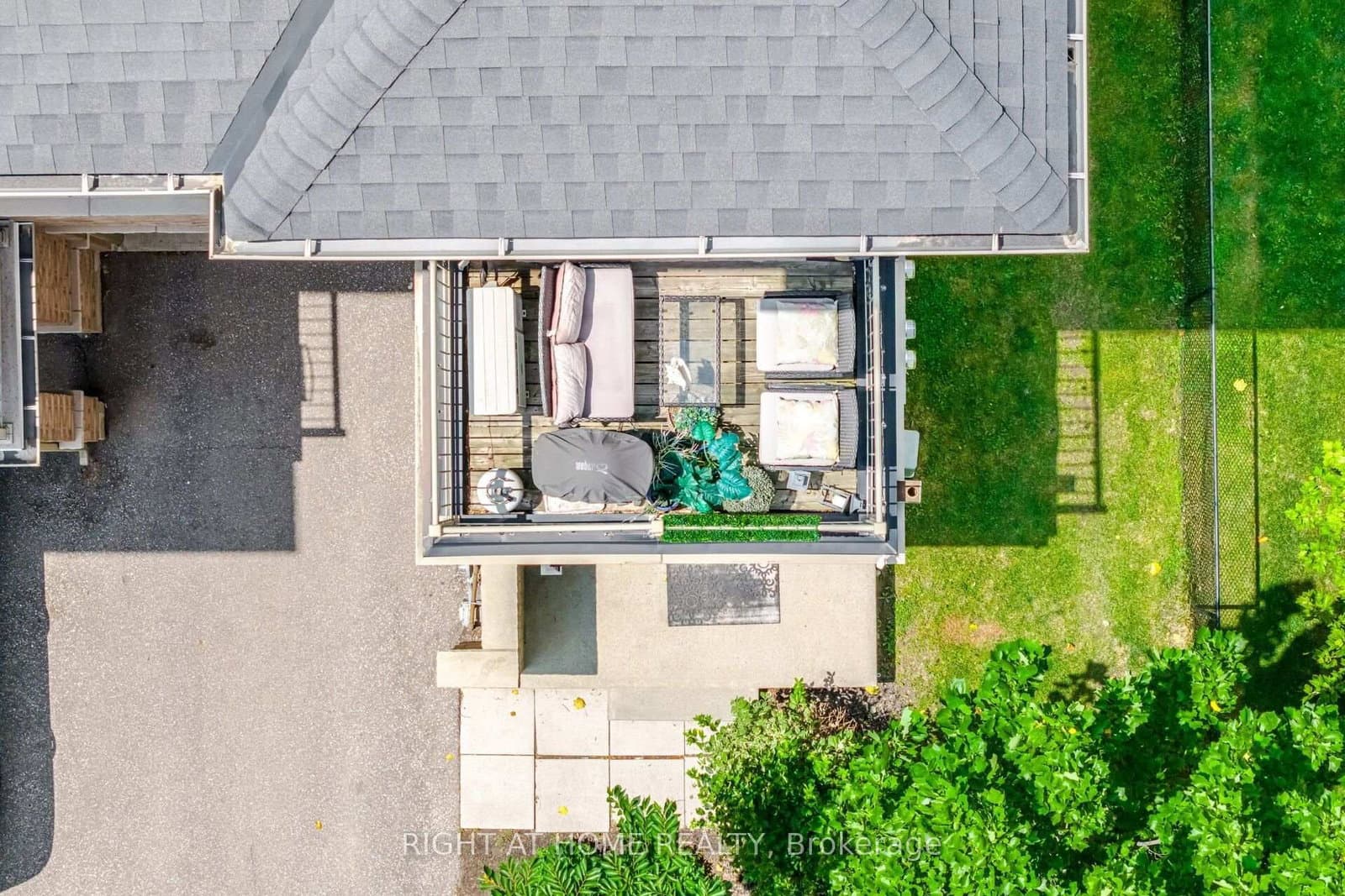 165 Hampshire Way, Unit 153 thumbnail 34
