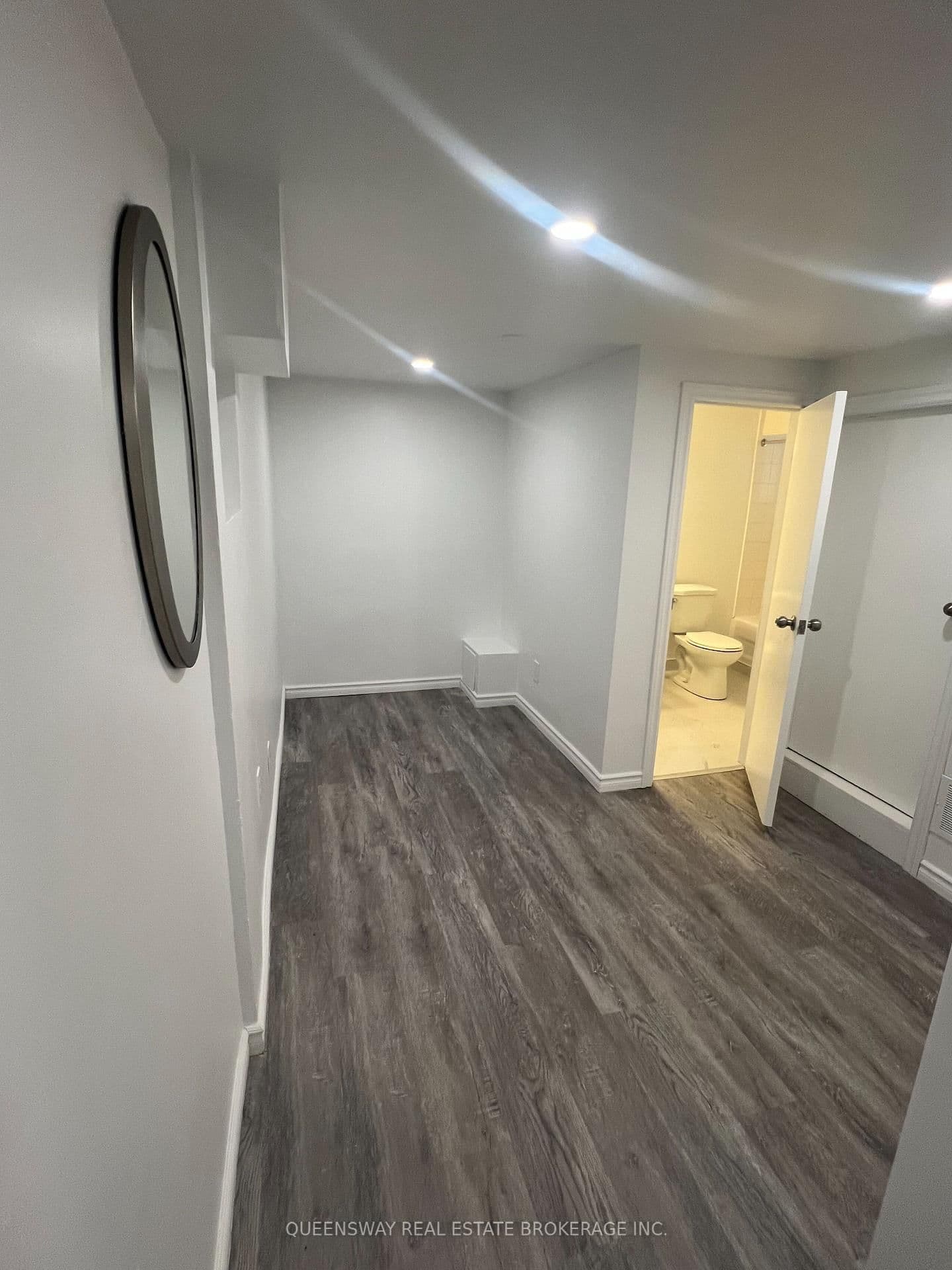 1389 Lansdowne Avenue thumbnail 5