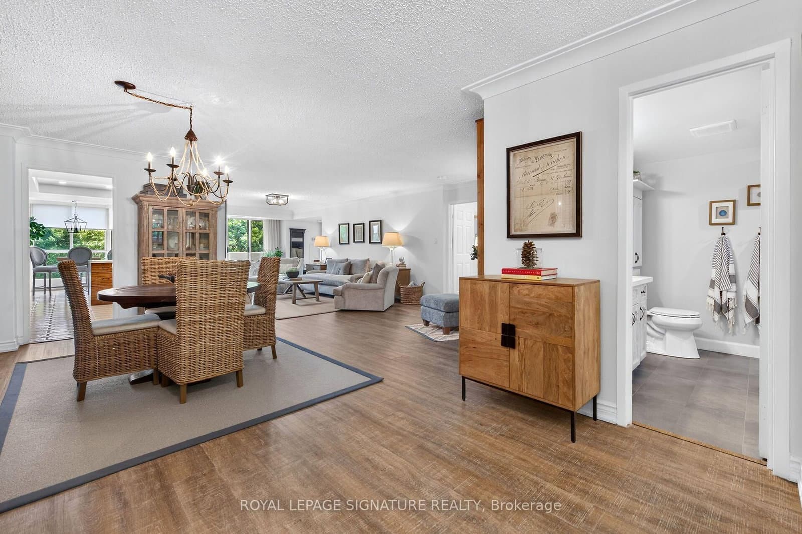 1237 North Shore Boulevard E, Unit 405 thumbnail 6