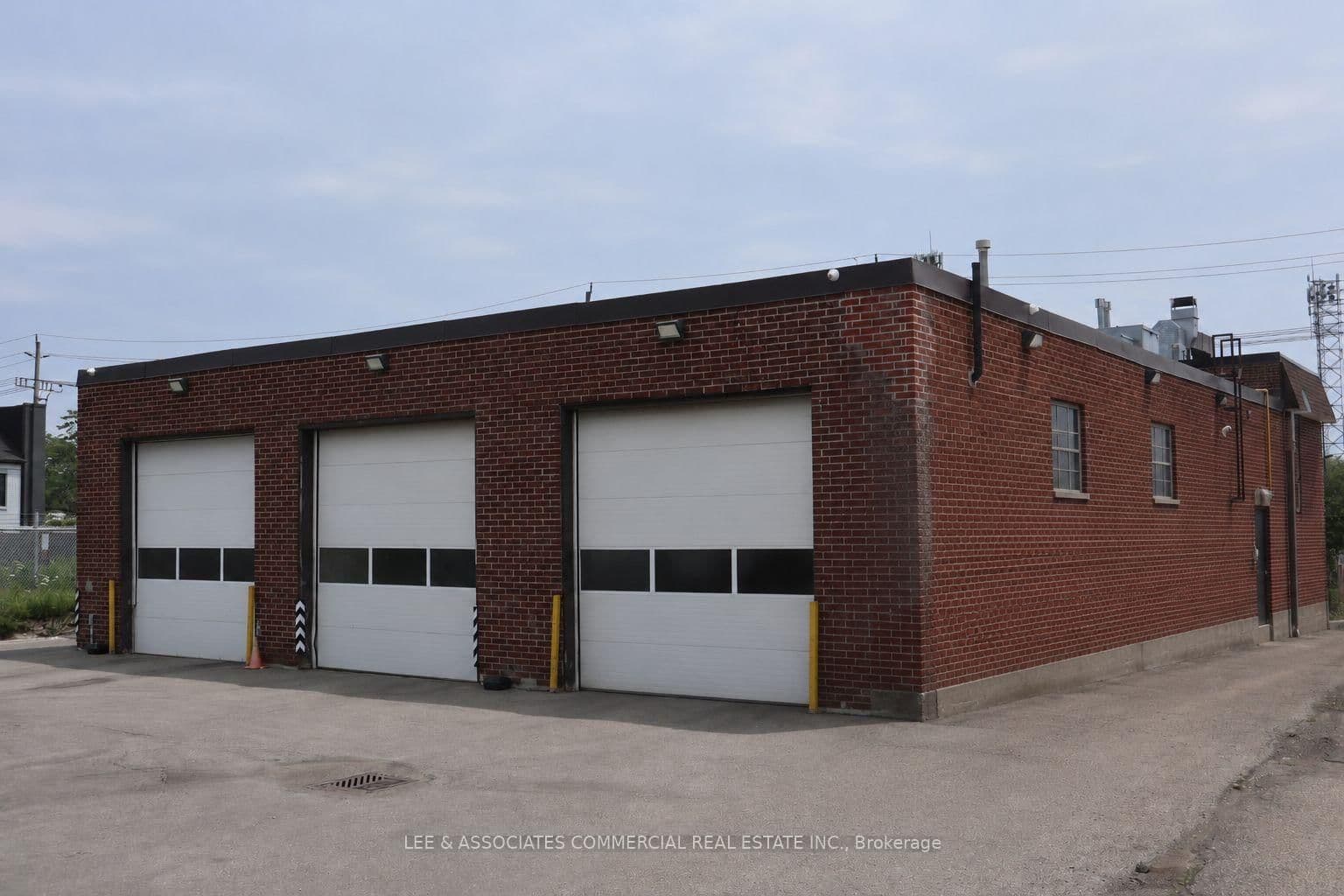 1021 Industry Street thumbnail 4