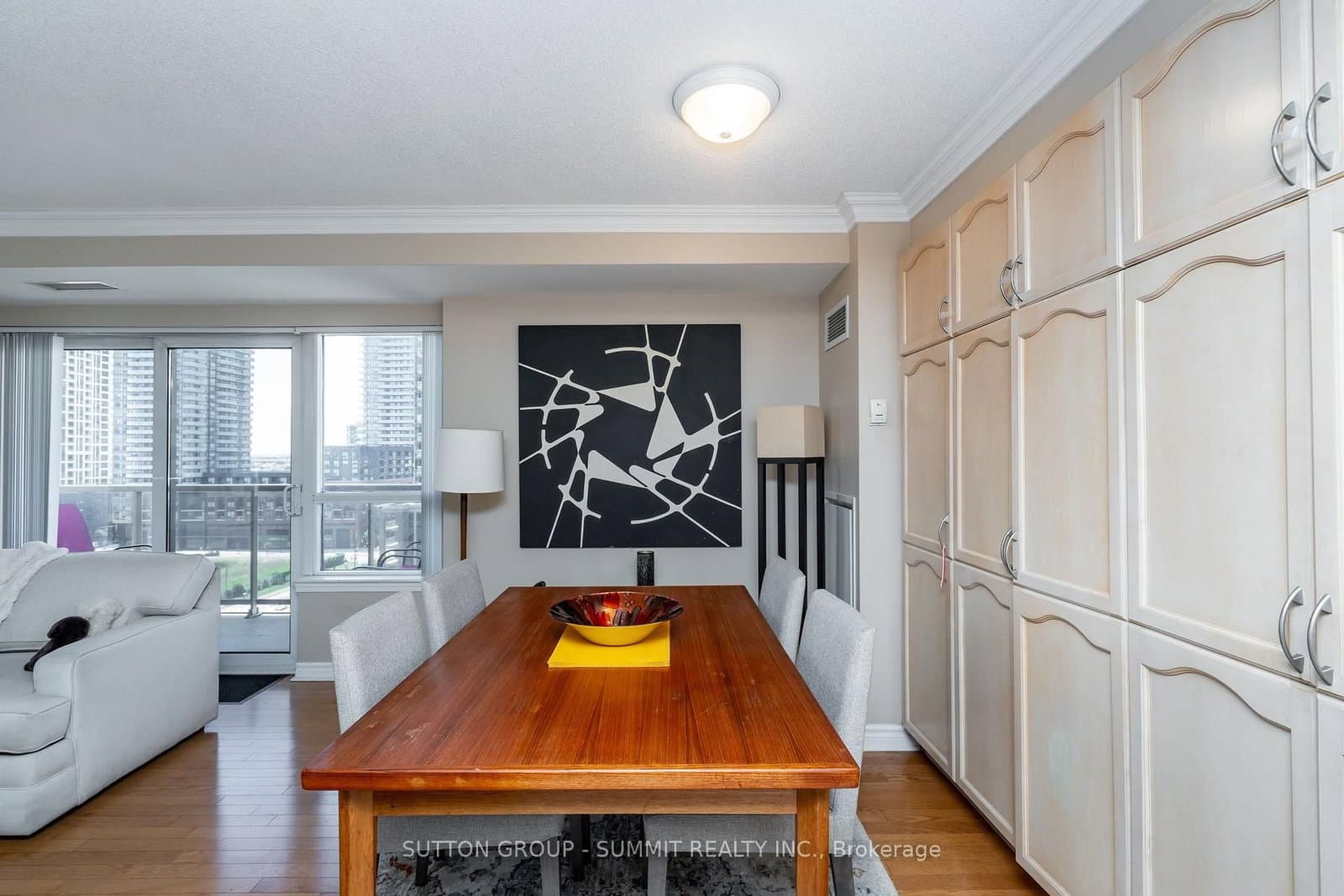 350 PRINCESS ROYAL Drive, Unit 1205 thumbnail 22