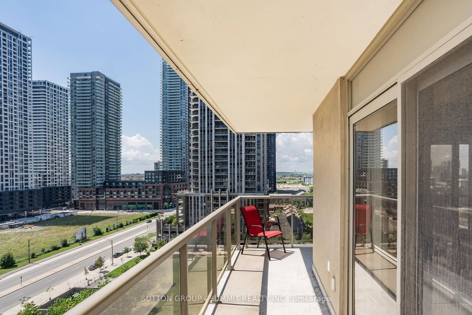 350 PRINCESS ROYAL Drive, Unit 1205 thumbnail 33