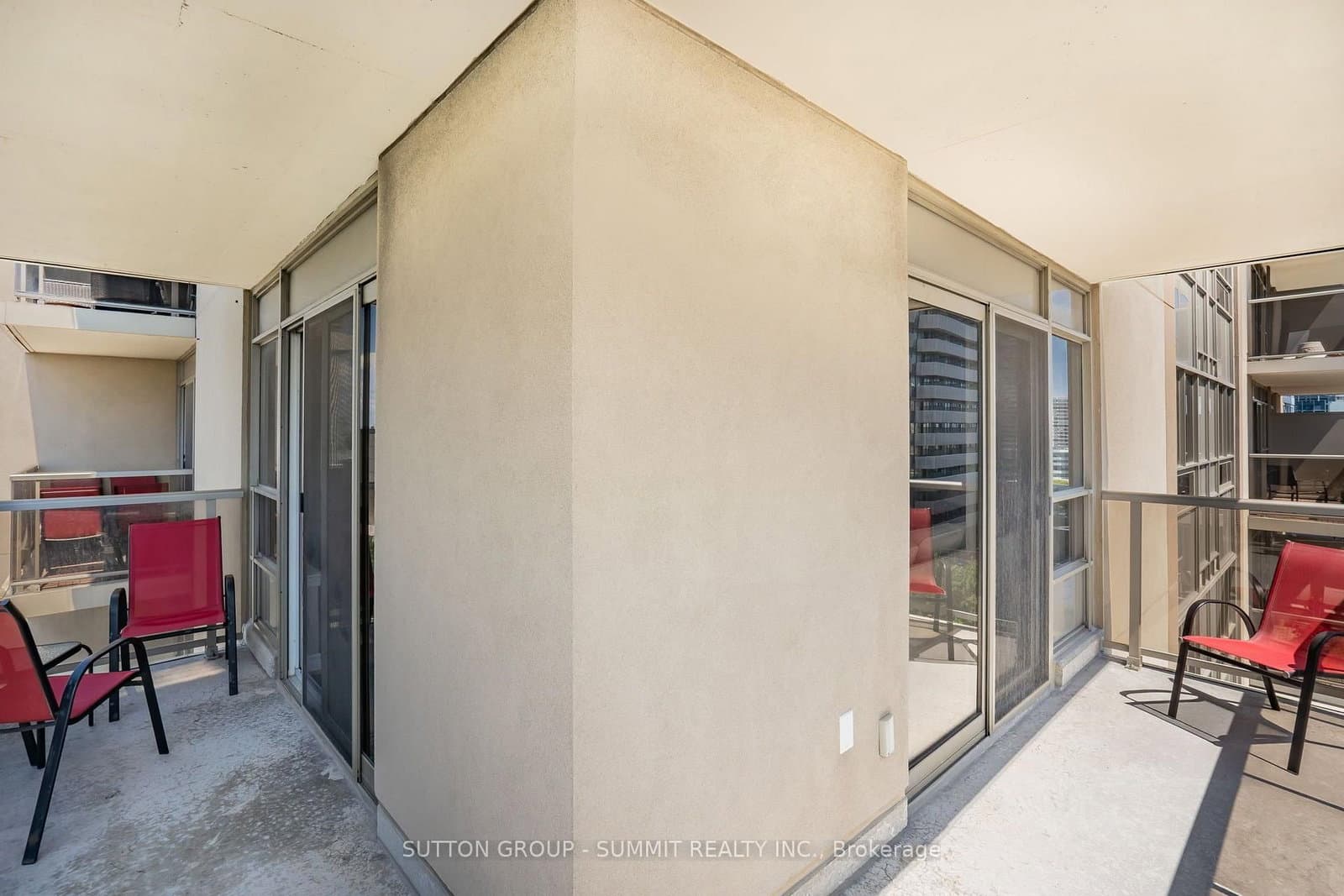 350 PRINCESS ROYAL Drive, Unit 1205 thumbnail 34