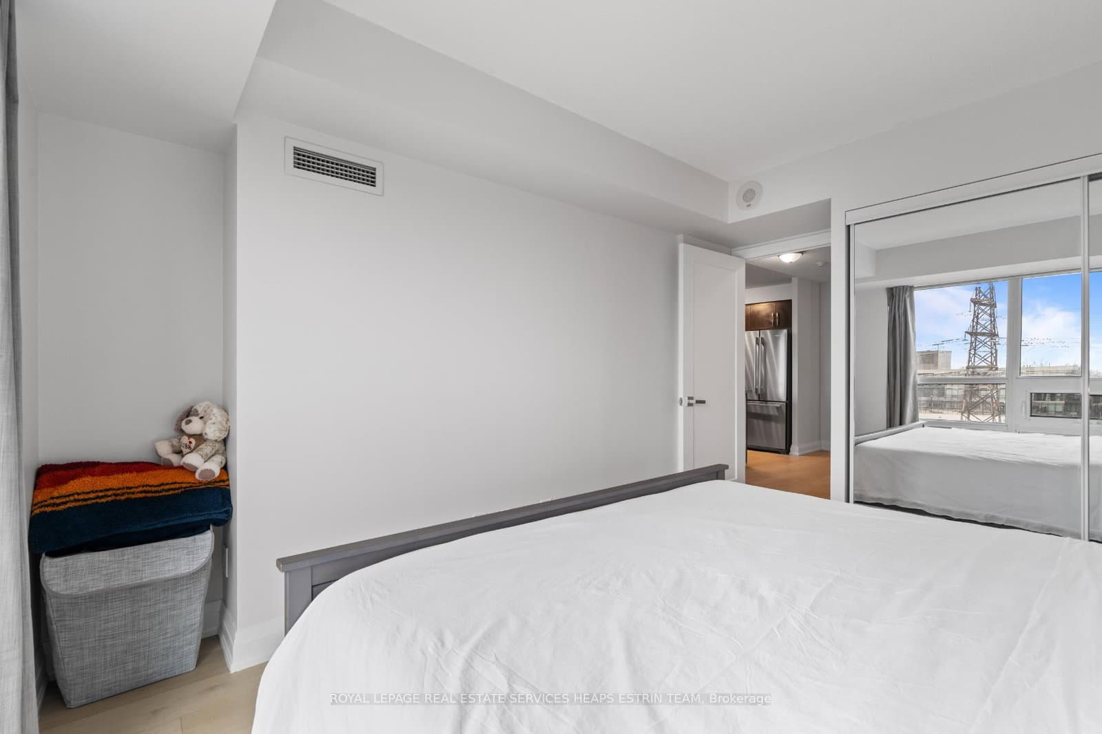 3 Michael Power Place, Unit 606 thumbnail 19