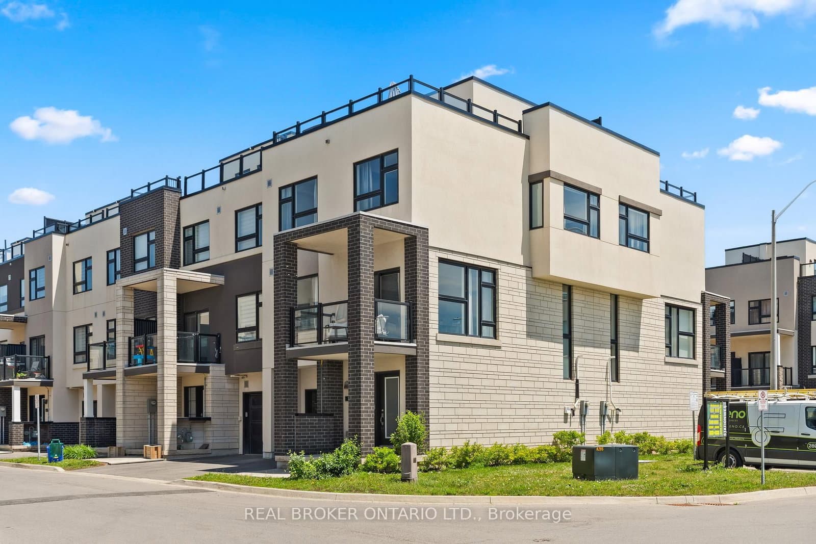1121 Cooke Boulevard, Unit 1 thumbnail 2