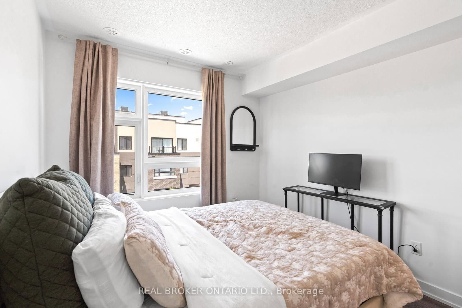 1121 Cooke Boulevard, Unit 1 thumbnail 22