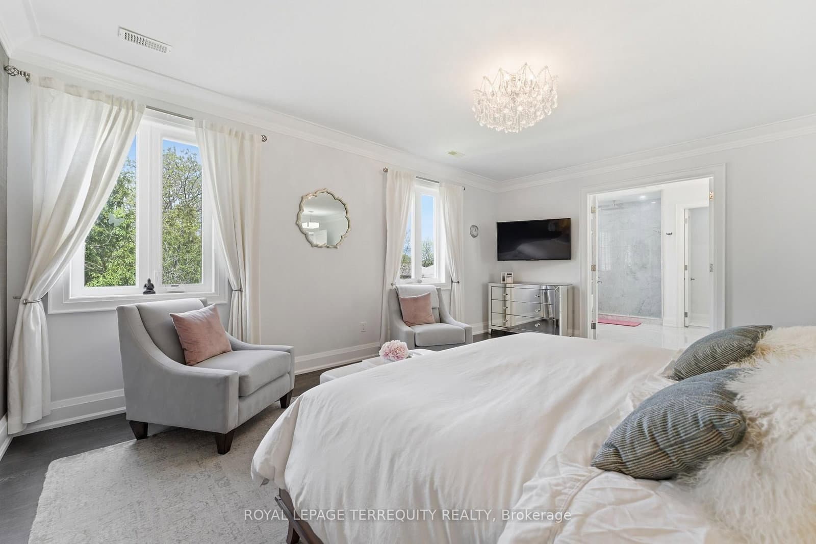 130 Edgecroft Road thumbnail 22