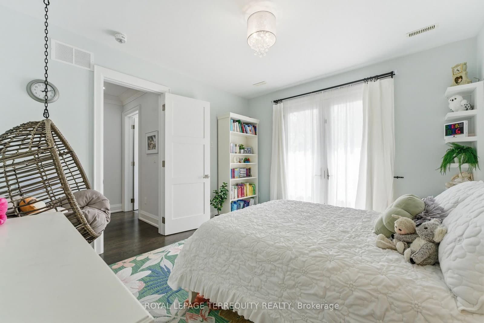 130 Edgecroft Road thumbnail 34