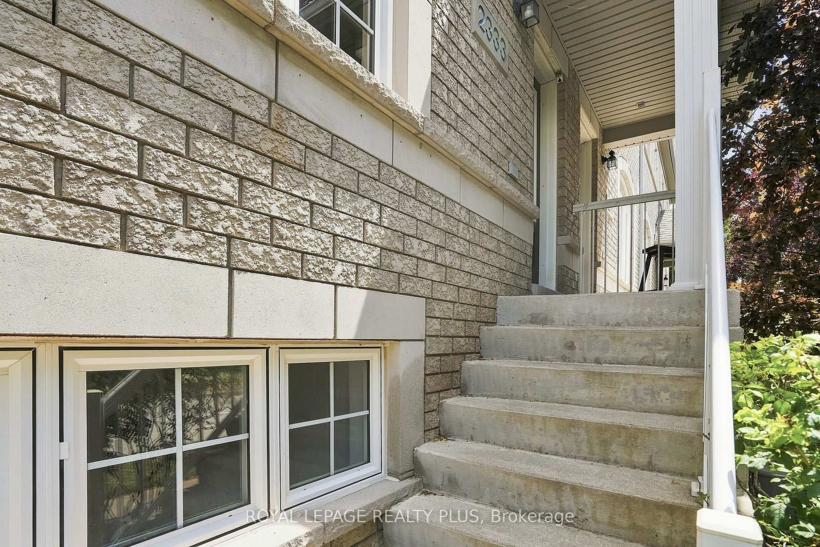 2333 Sutton Drive thumbnail 9