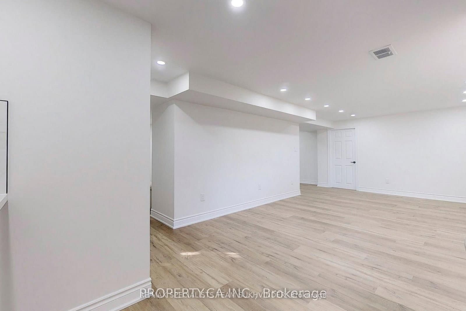 80 Cynthia Road, Unit Lower thumbnail 4