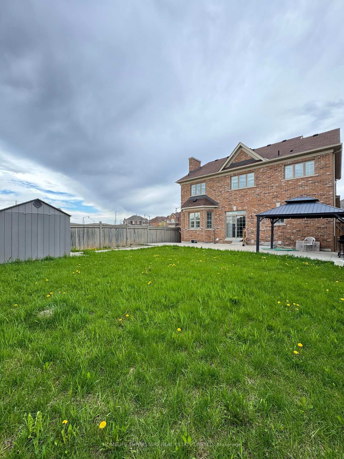 126 Martin Byrne Drive thumbnail 6