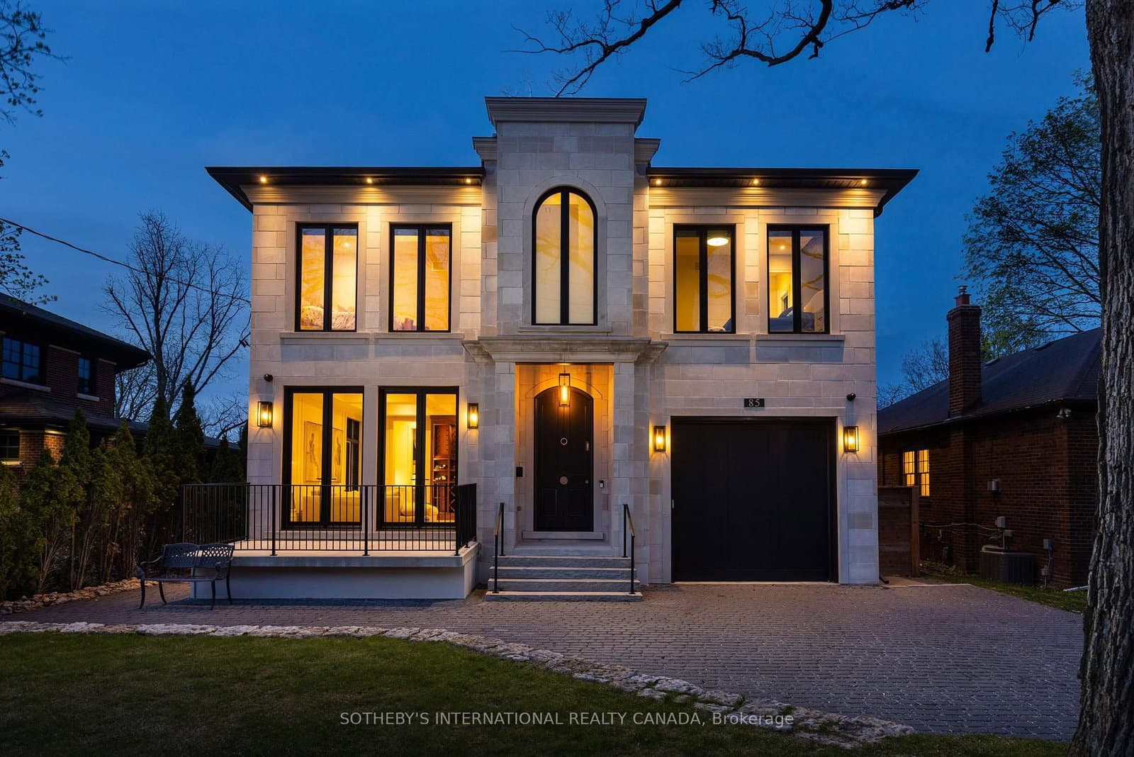 85 Kingsway Crescent - Image 1