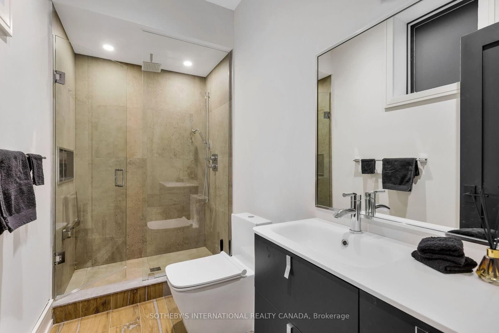 85 Kingsway Crescent thumbnail 43