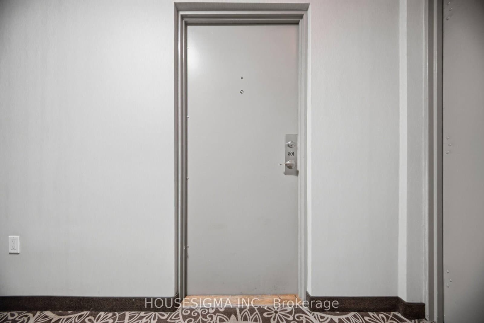 15 Elizabeth Street N, Unit 801 thumbnail 10
