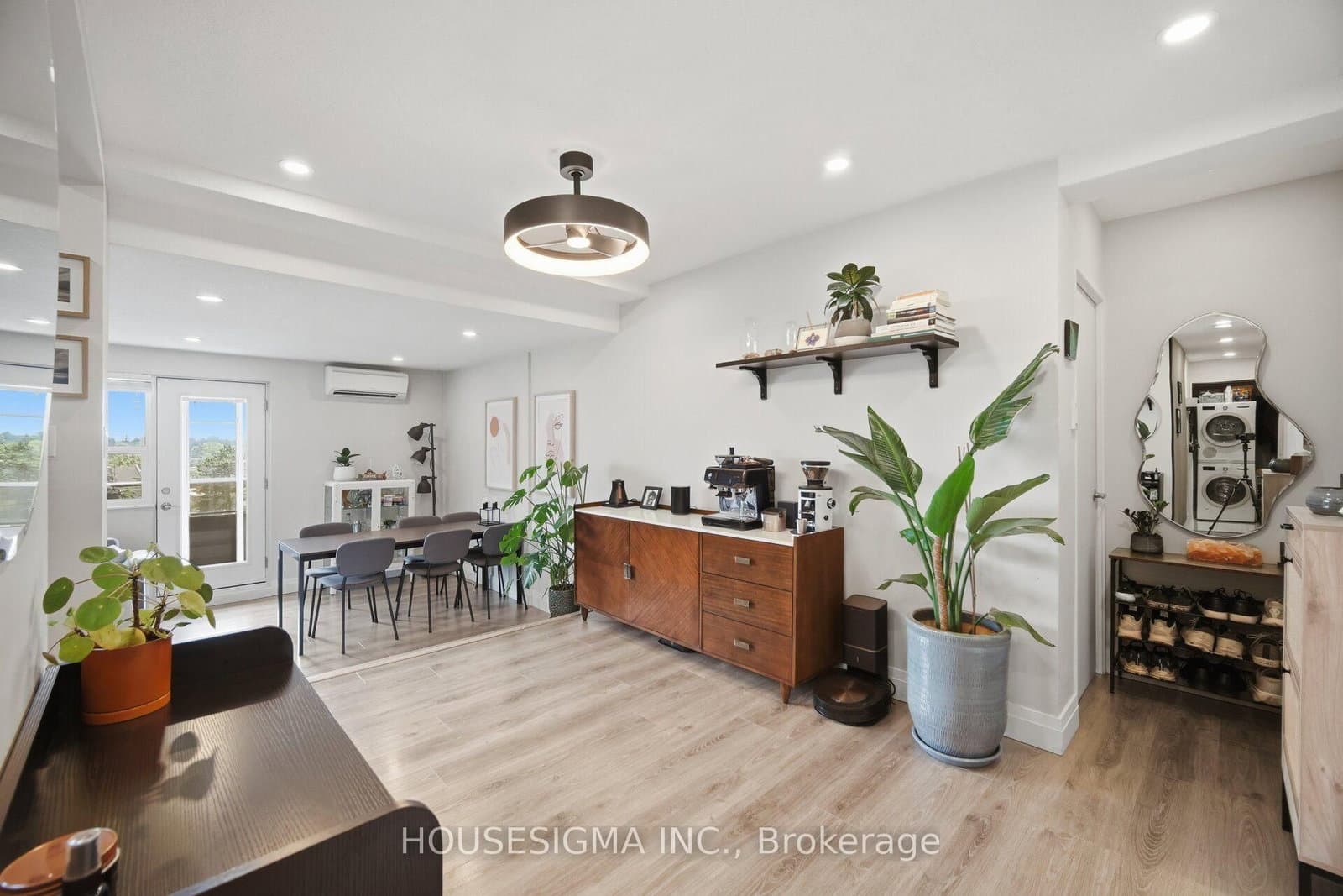 15 Elizabeth Street N, Unit 801 thumbnail 13