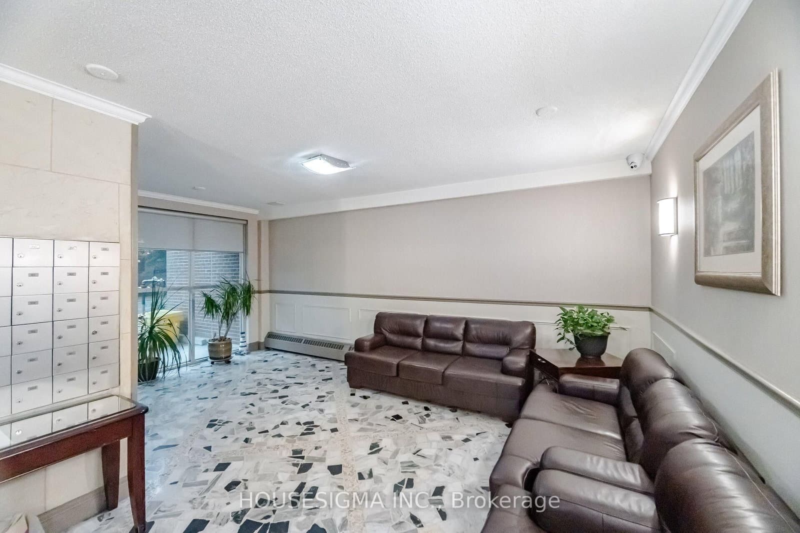 15 Elizabeth Street N, Unit 801 thumbnail 7