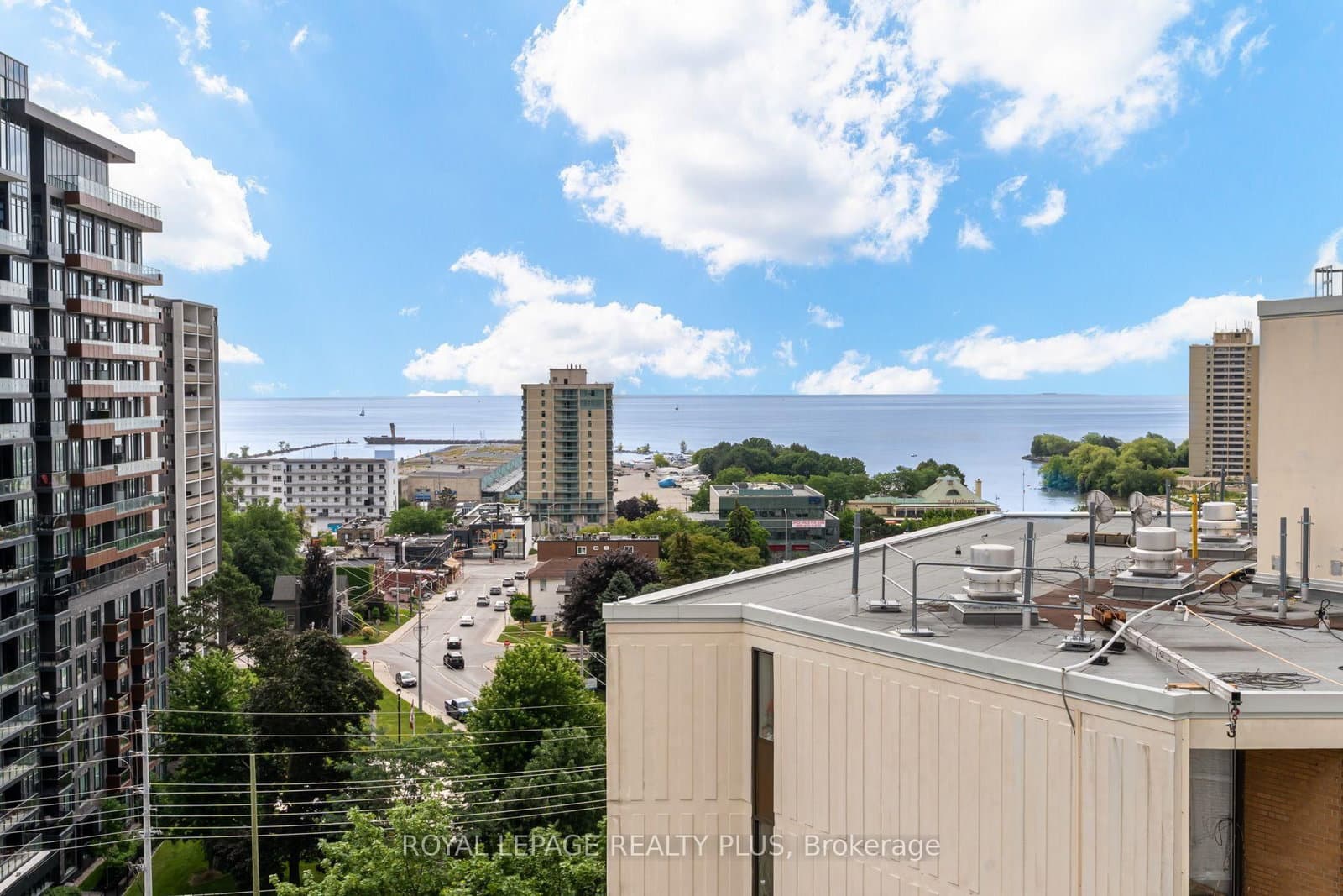 39 Stavebank Road N, Unit PH 4 - Image 1