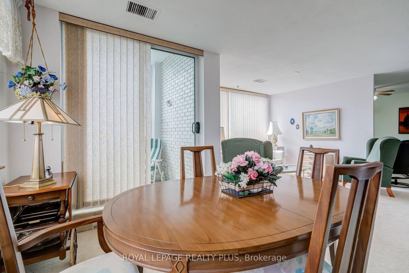 39 Stavebank Road N, Unit PH 4 thumbnail 12