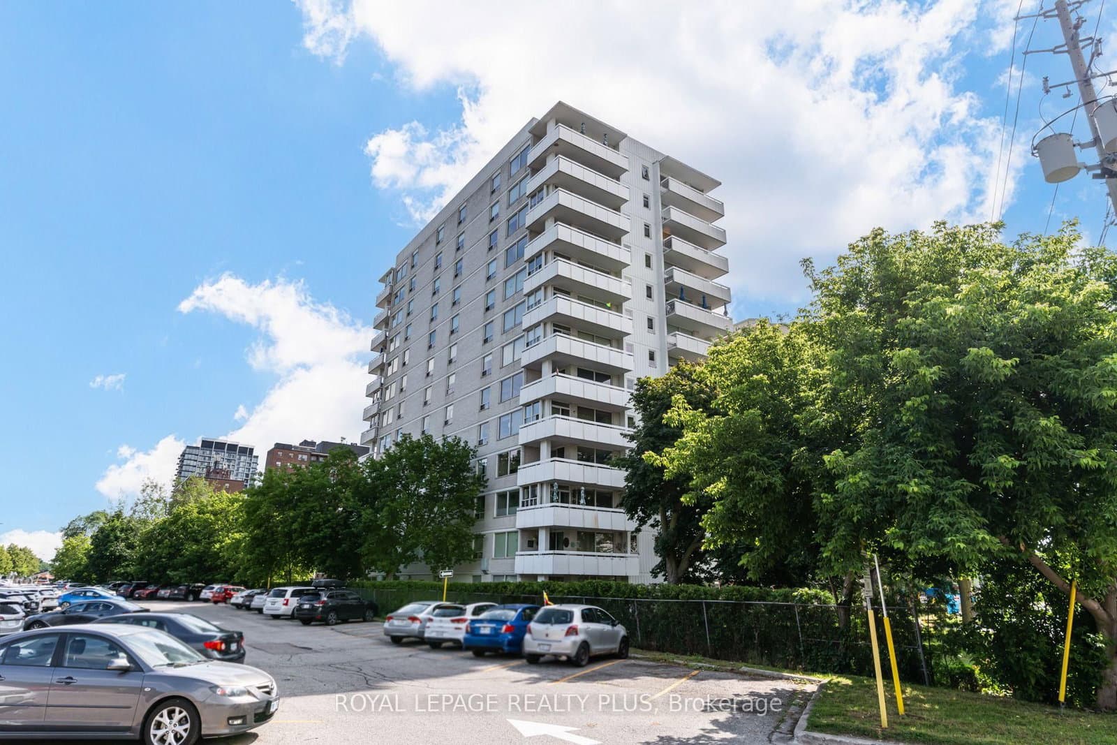 39 Stavebank Road N, Unit PH 4 thumbnail 2