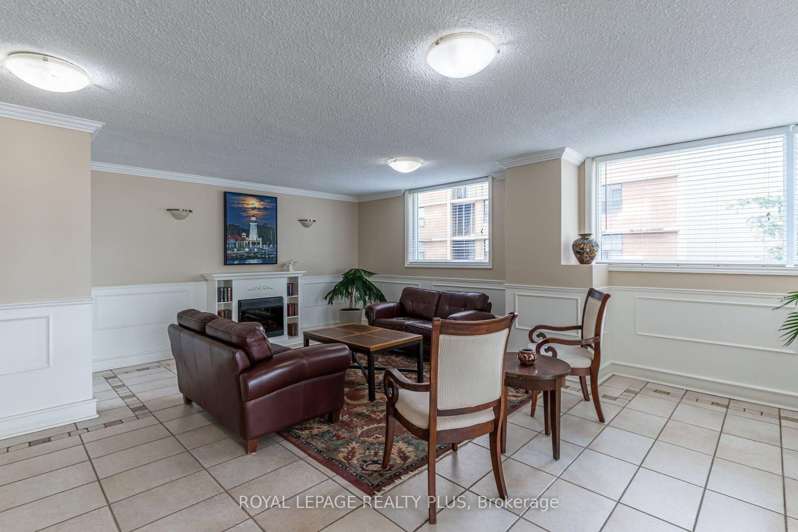 39 Stavebank Road N, Unit PH 4 thumbnail 4