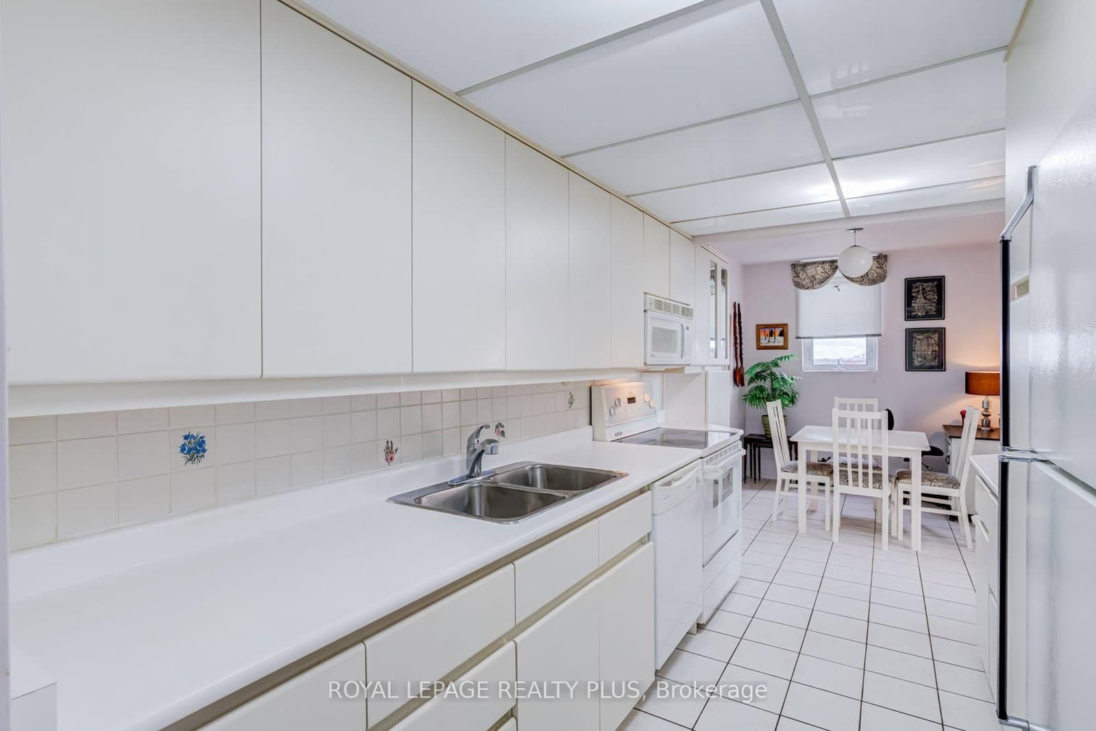 39 Stavebank Road N, Unit PH 4 thumbnail 6