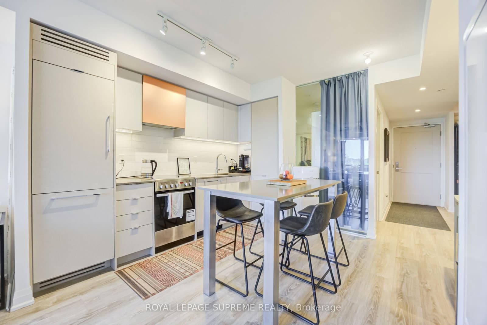 10 Gibbs Road, Unit 414 thumbnail 18