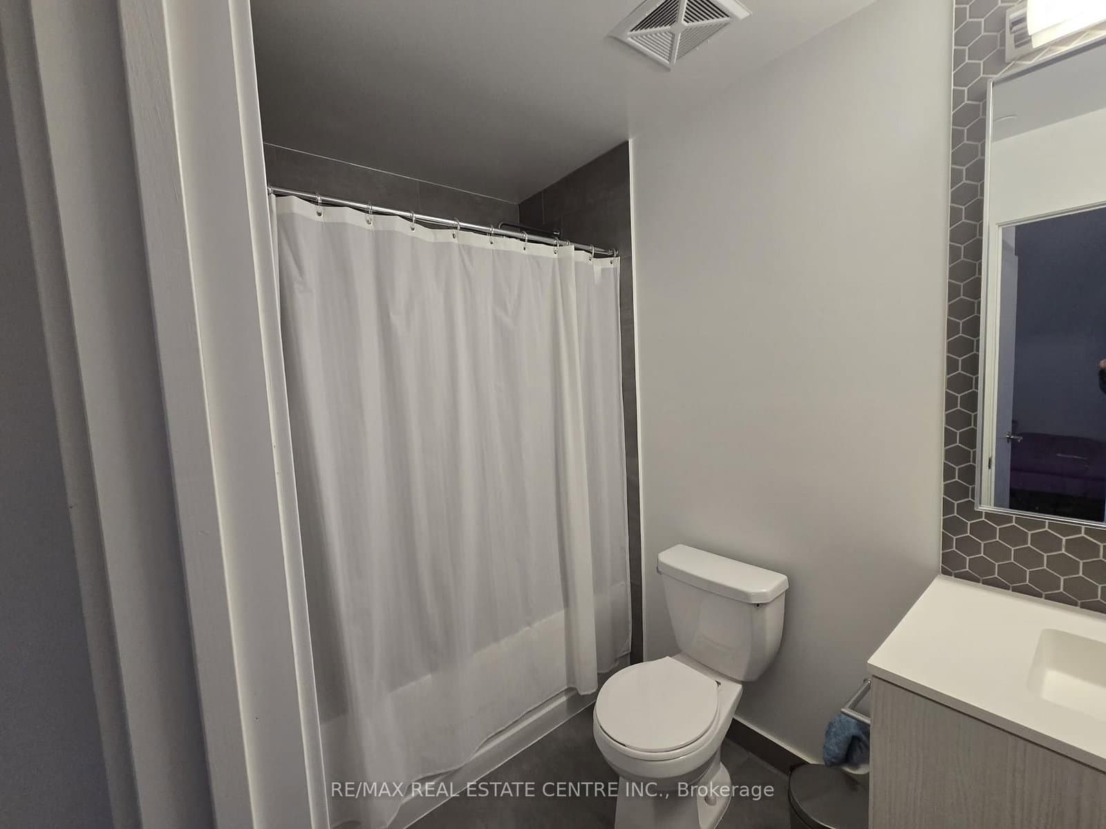 2520 Eglinton Avenue W, Unit 403 thumbnail 11